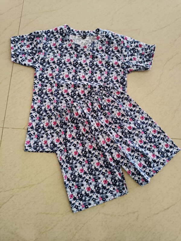 2025/12/1000193893-1.jpg Printed top with shorts🩳